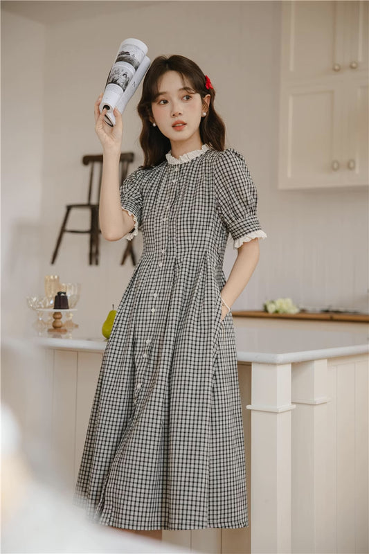 Button Up Plaid Midi Dress (Black/White)