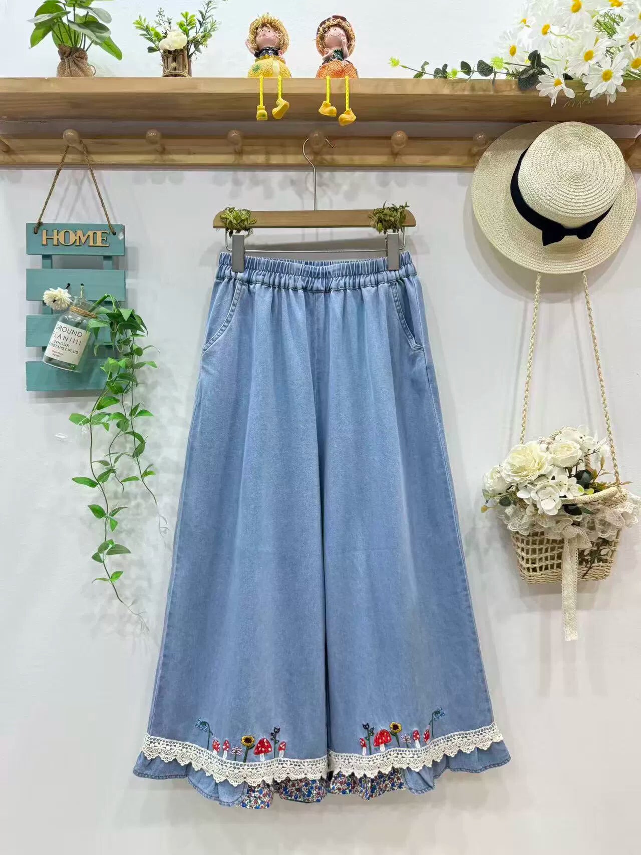 Mushroom Patchwork Embroidered Denim Pants (2 Colors)