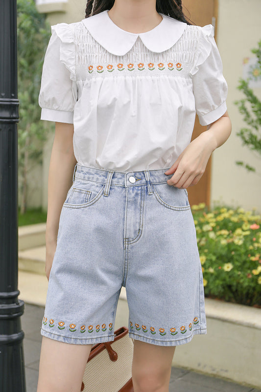 Daisy Chain Embroidered Shorts (Light Denim)