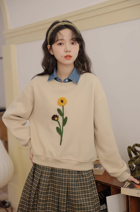Pom Pom Wildflower Sweatshirt (Cream)
