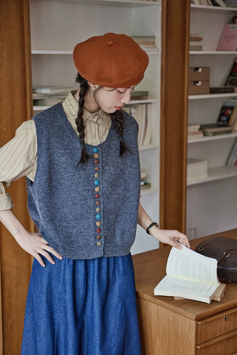 Chocolate Buttons Knitted Vest (2 Colors)