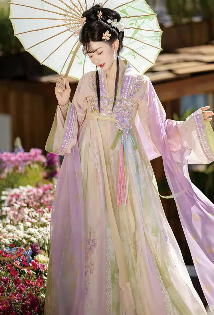 Wisteria Qixiong Ruqun Set (Green/Purple)