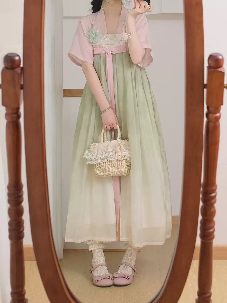 Peach Willow Qixiong Dress (Pink/Green)