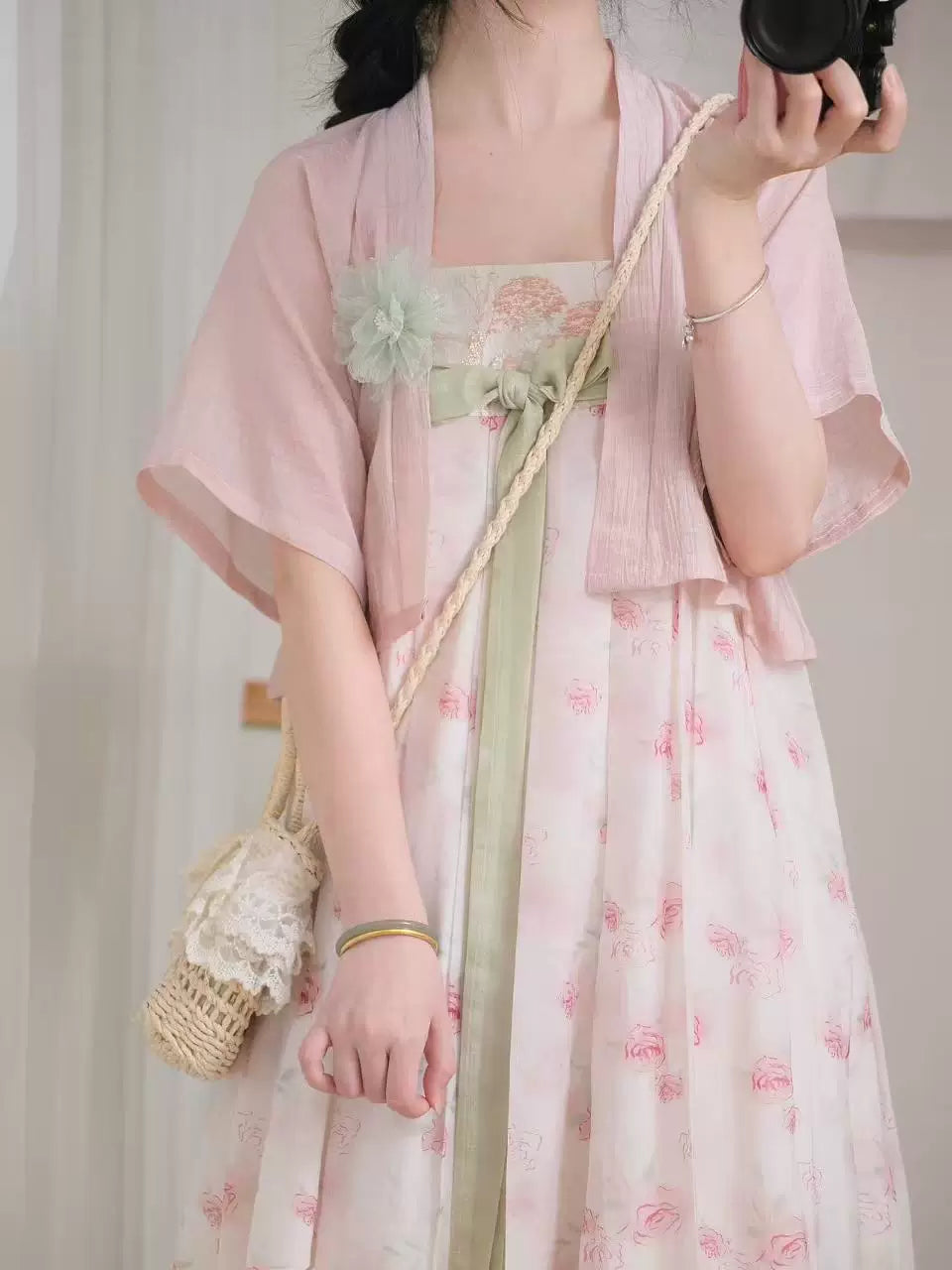 Sweet Rose Qixiong Dress (Pink/White)