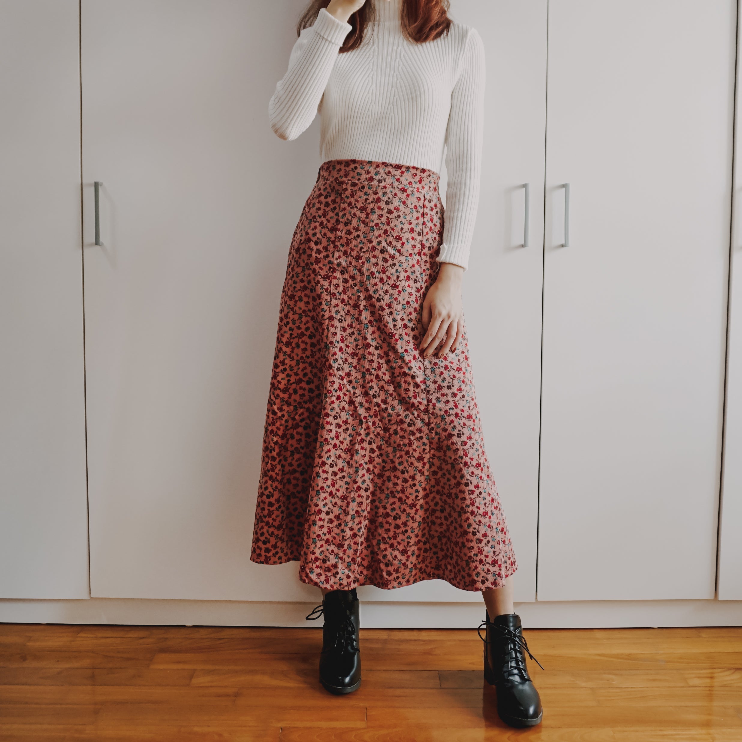 Corduroy Ditsy Floral Midi Skirt (3 Colors) – Megoosta Fashion