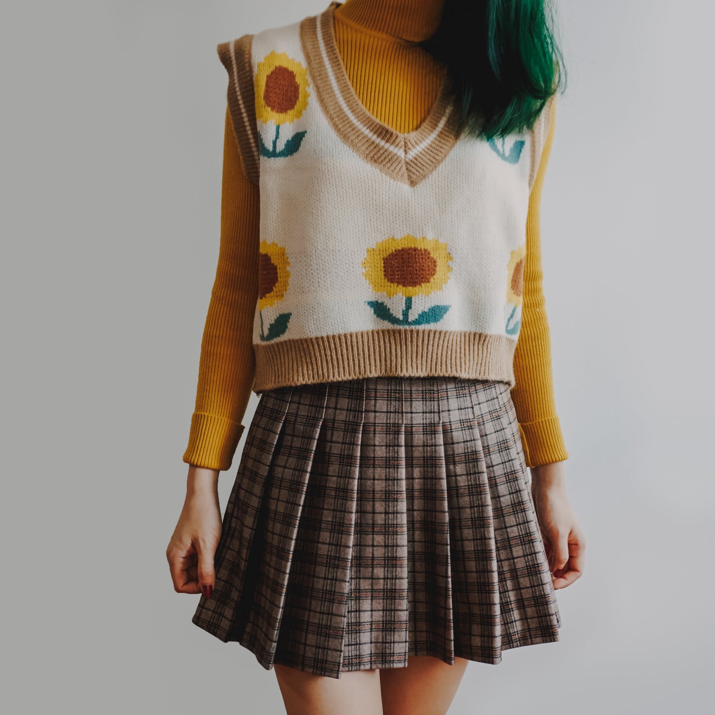 Sunflower Sweater Vest (3 Colors)