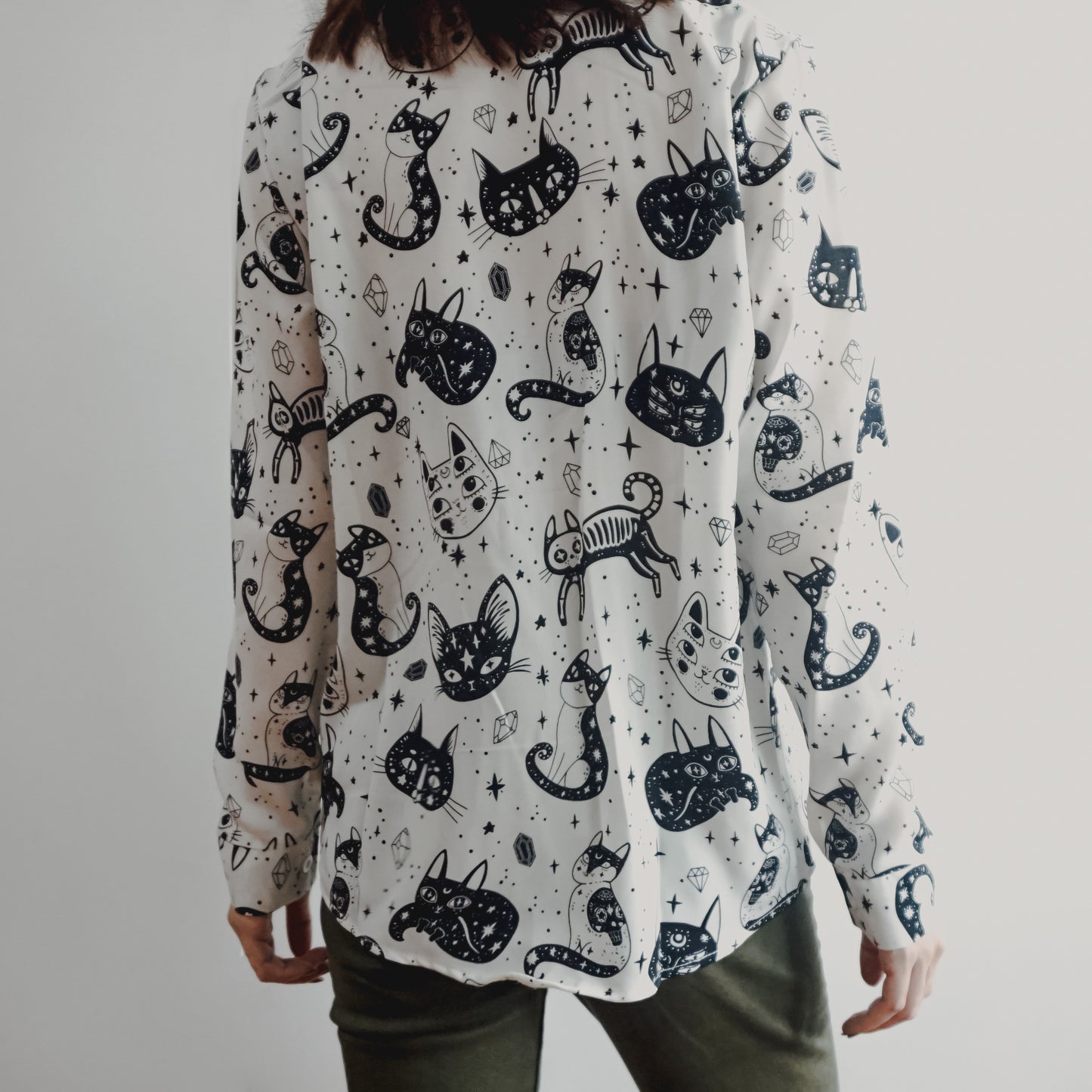 Mystical Kitty Shirt (2 Colors)