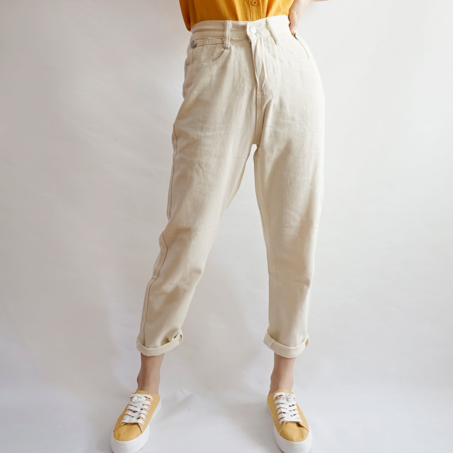 Cropped Mom Jeans (Cream)