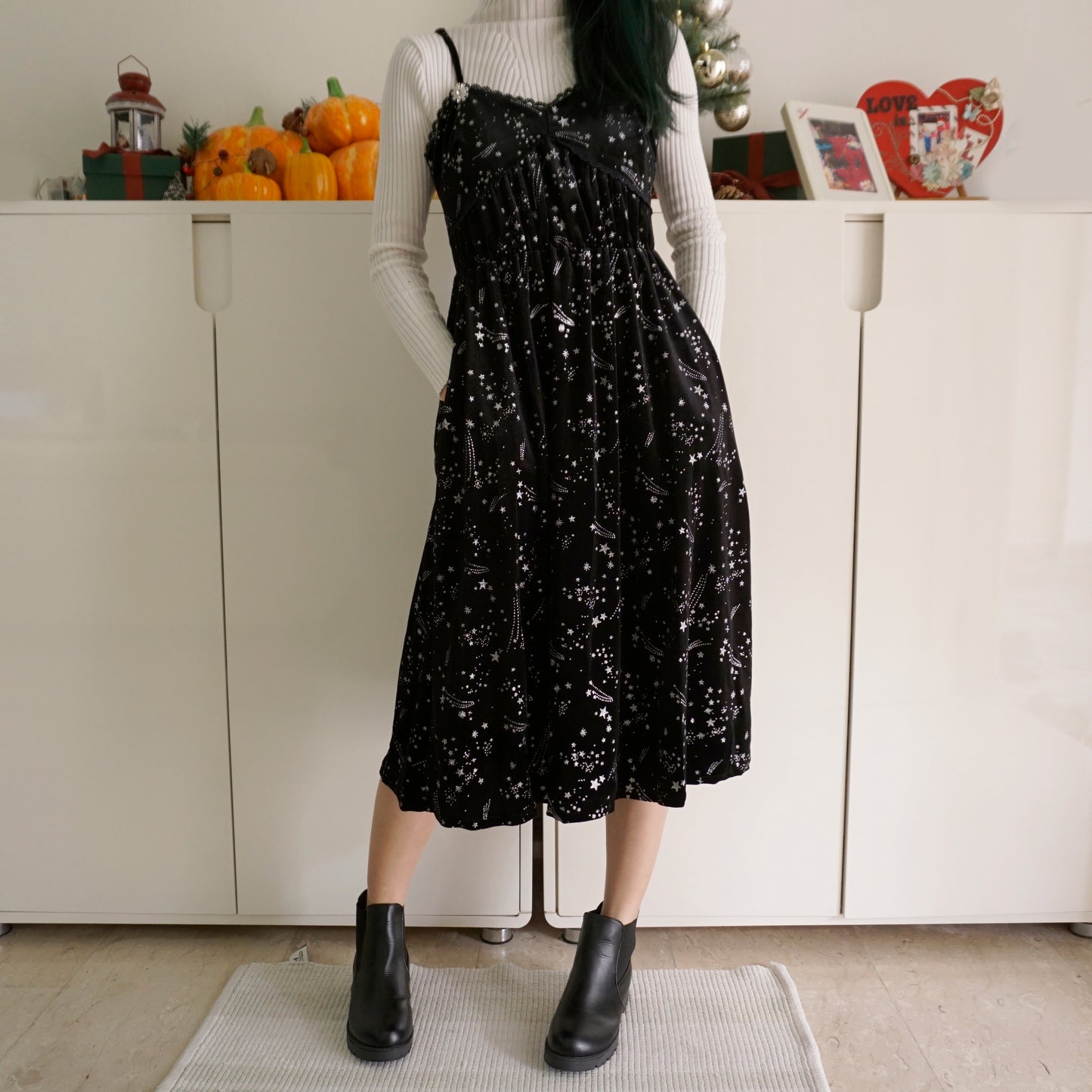 Starry Velvet Cami Midi Dress (Black)