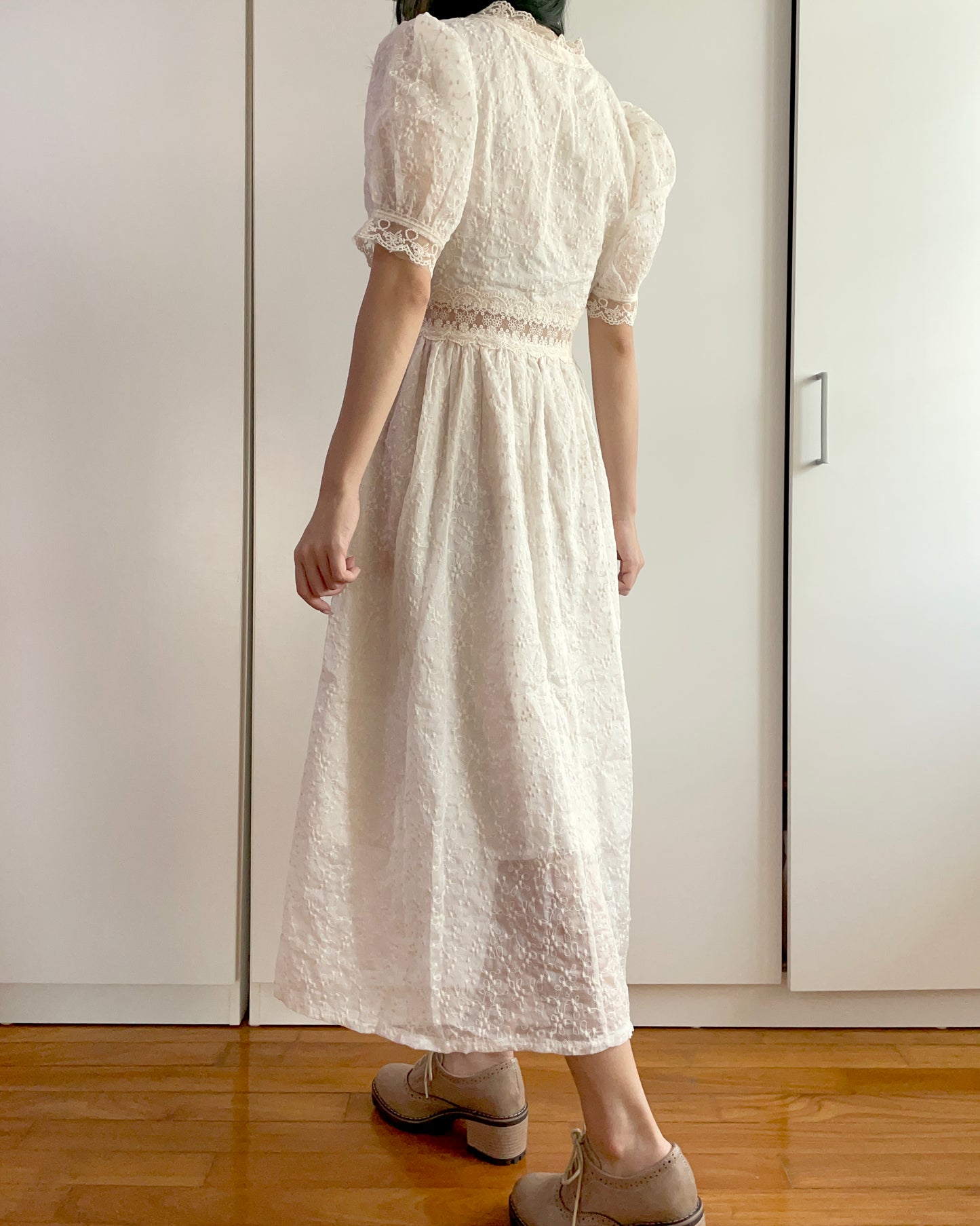 Dobby Floral Lace Midi Dress (Cream)