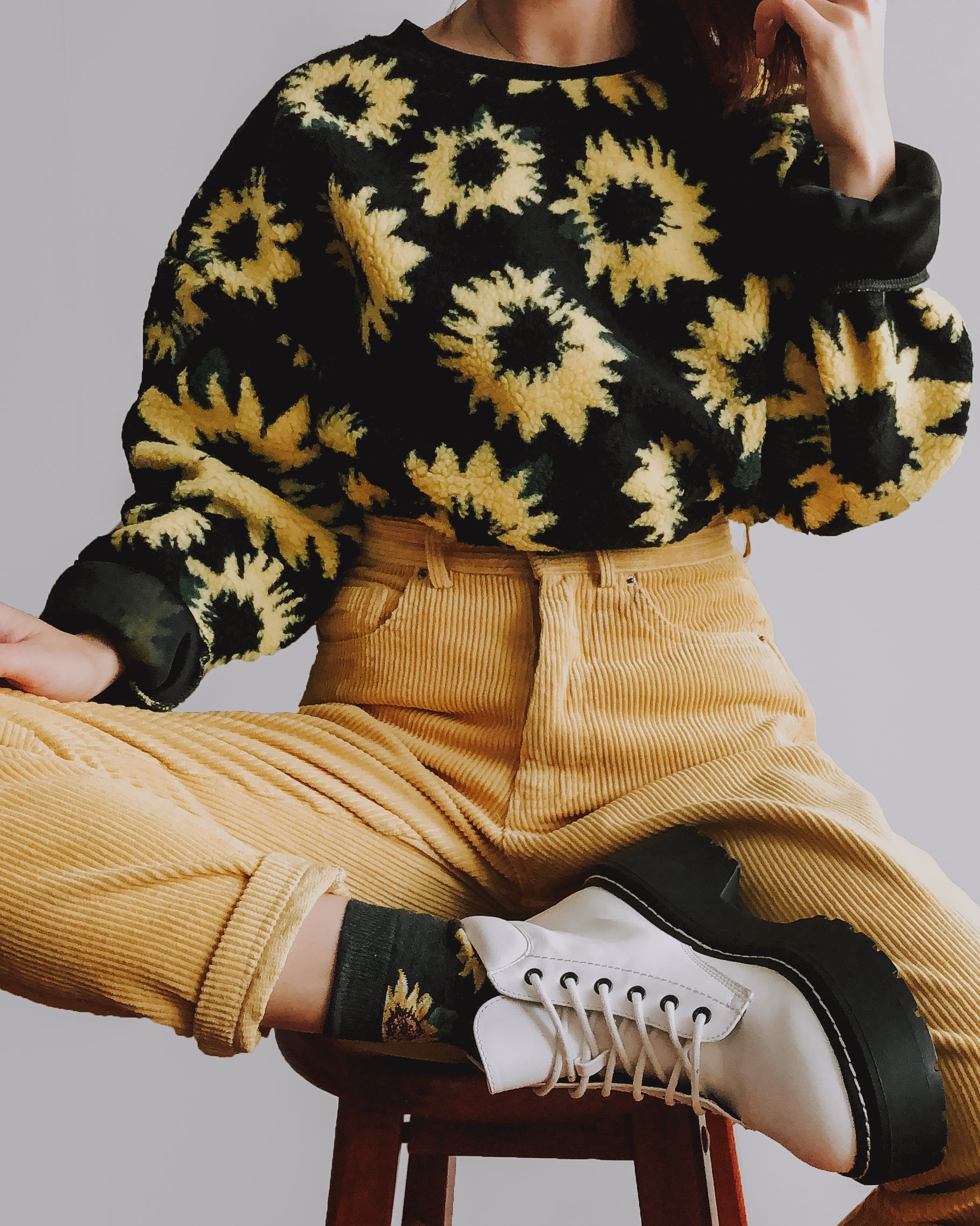 Sunflower sweater urban online outfitters