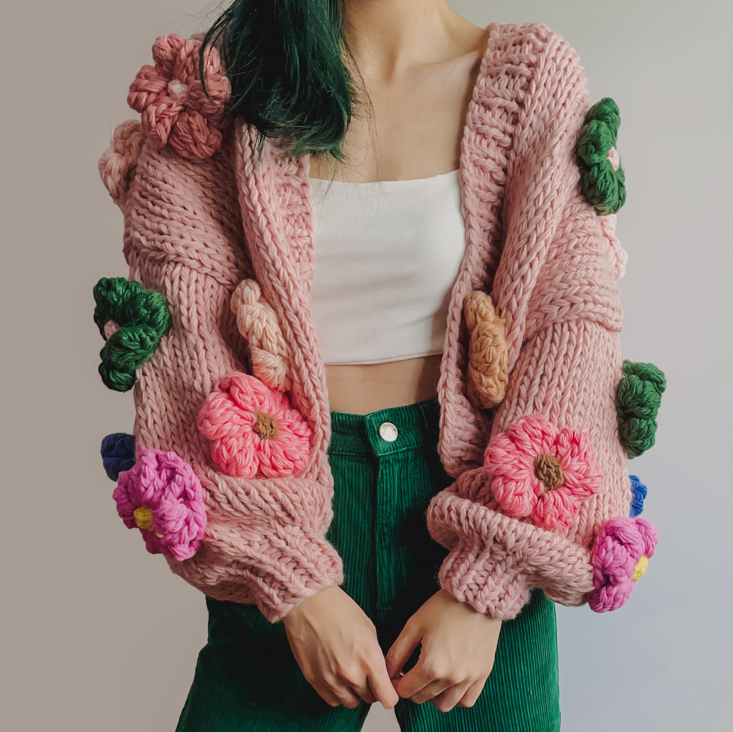 Chunky Daisy Cropped Cardigan (Blush Pink)