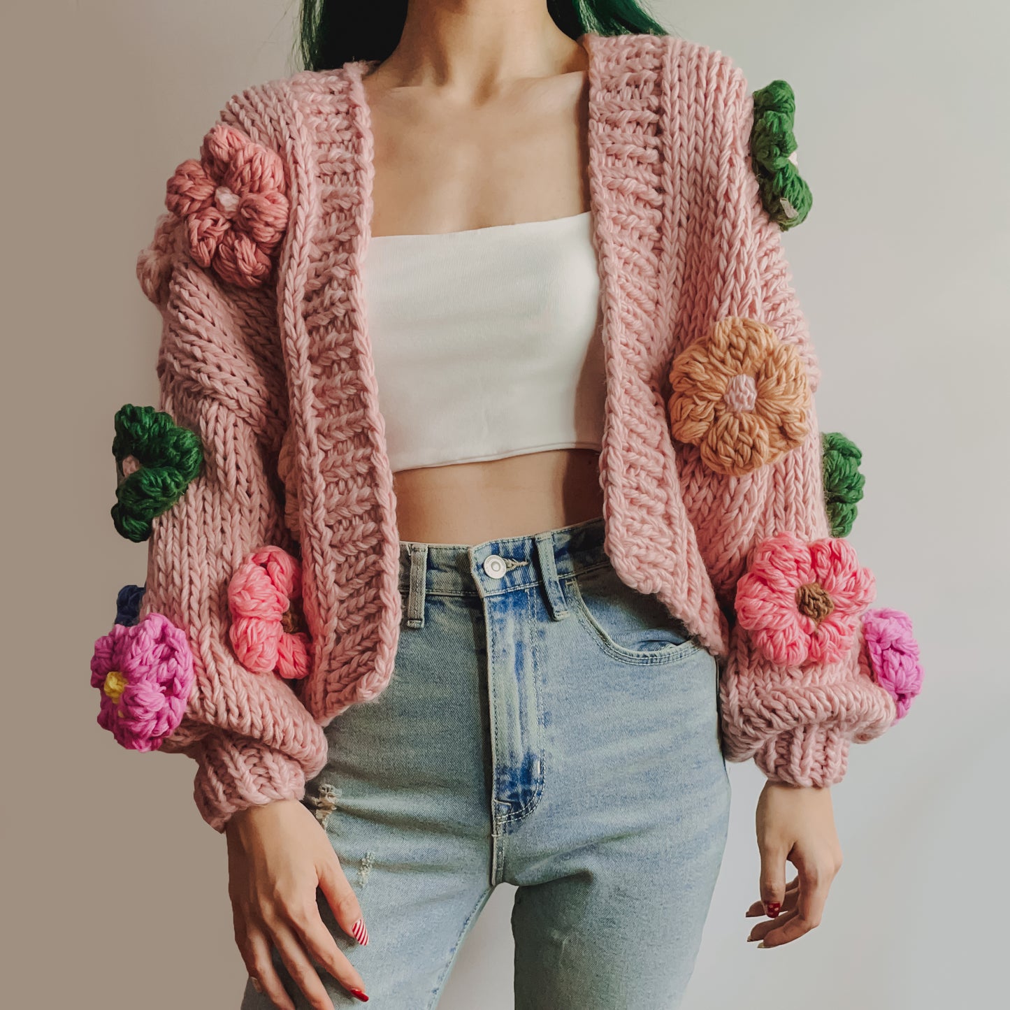 Chunky Daisy Cropped Cardigan (Blush Pink)