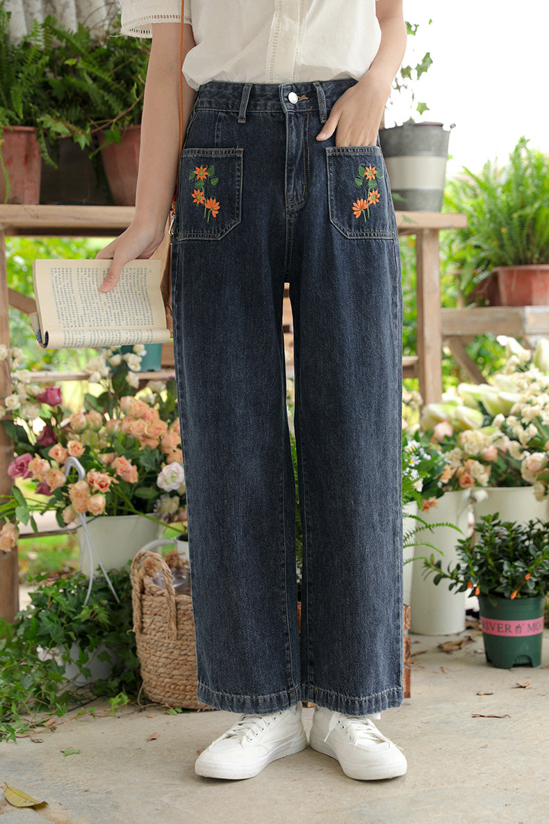 Country Daisy Embroidered Pocket Jeans (Dark Denim)
