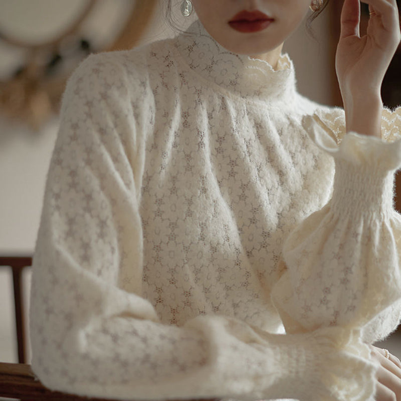 Daisy Lace Blouse (Cream)