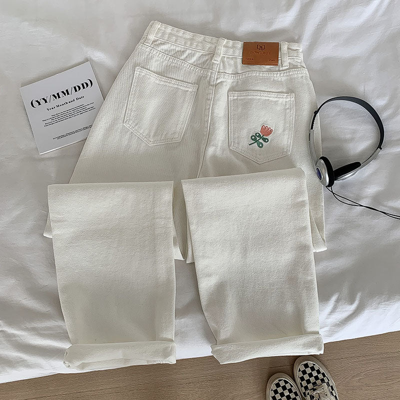 Tulip Pocket Embroidered Jeans (White)