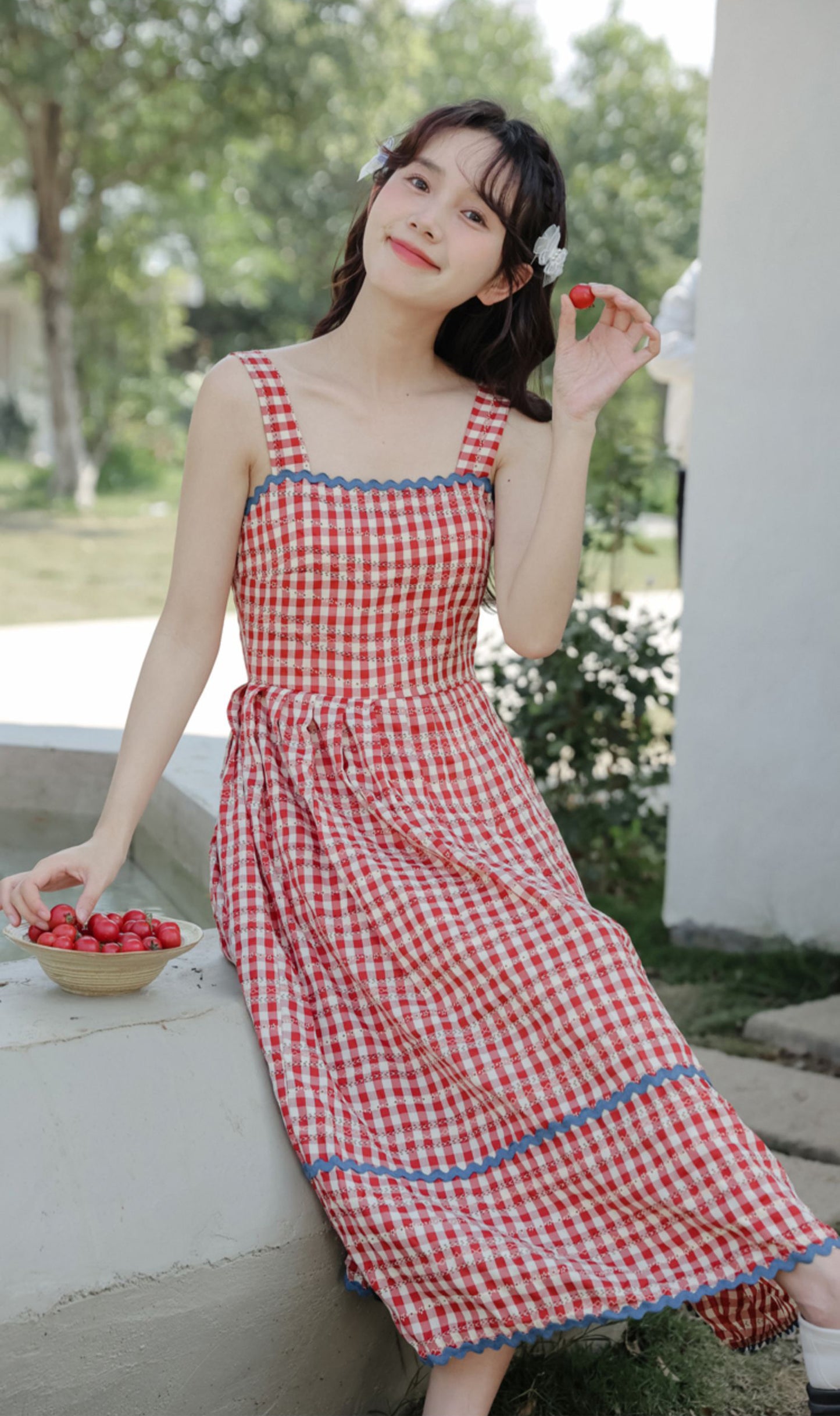 Daisy Chain Gingham Midi Dress (Red)