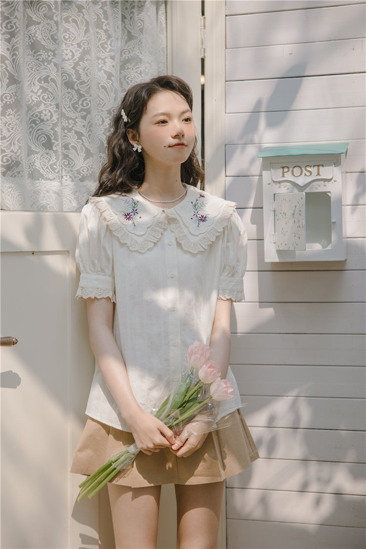 Wildflower Embroidered Blouse (Cream)