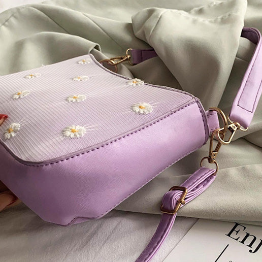 Daisy Mesh Baguette Bag (4 Colors)