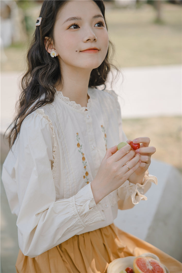 Golden Rose Embroidered Blouse (Cream)