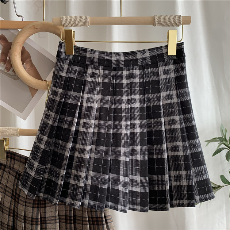 Black and white outlet plaid skirt 5t