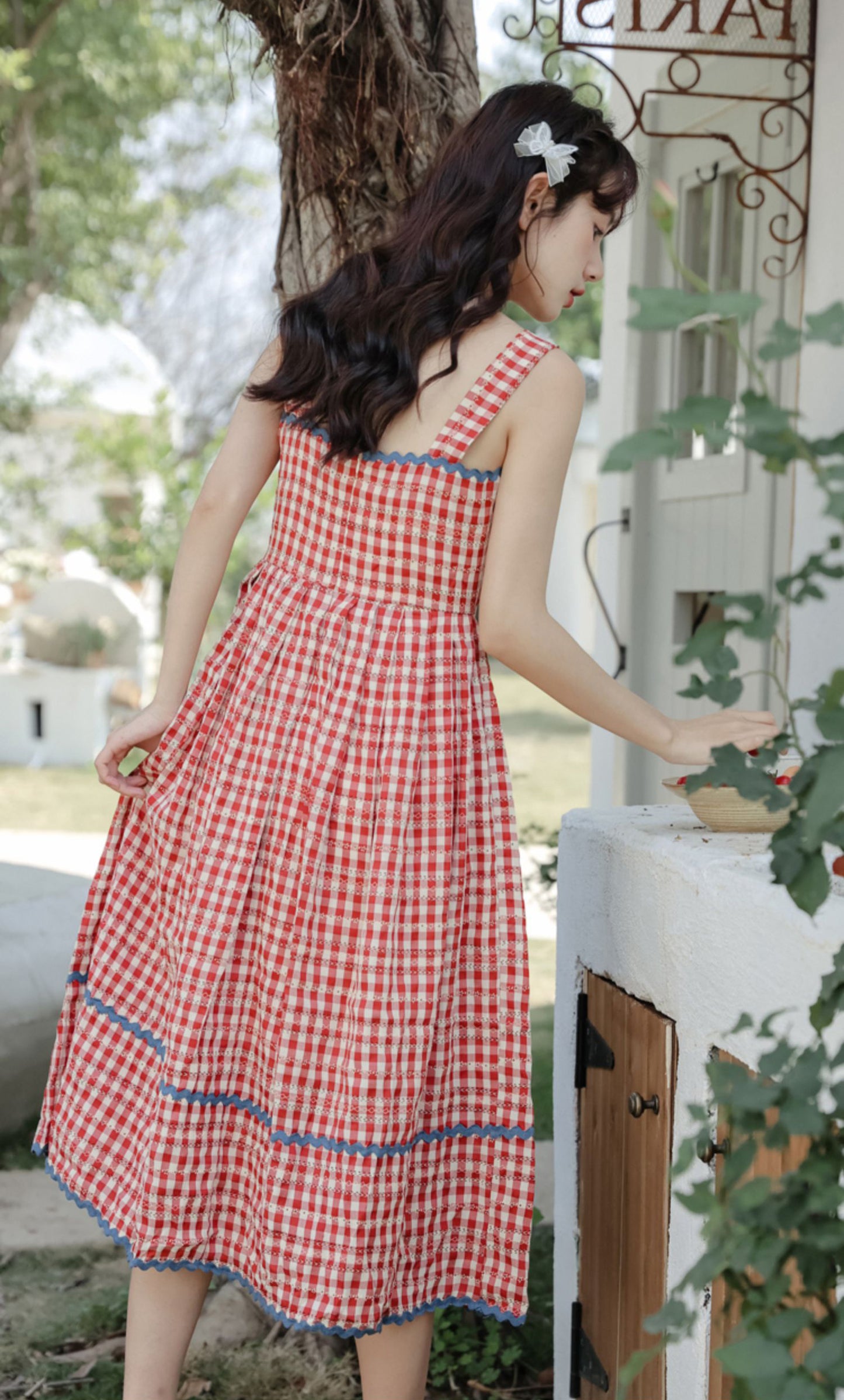 Daisy Chain Gingham Midi Dress (Red)