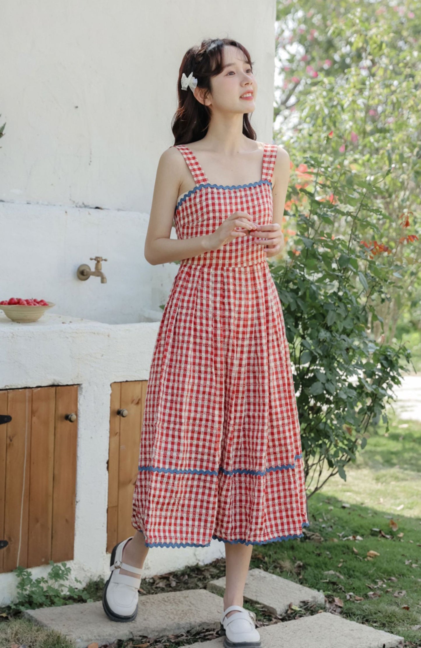 Daisy Chain Gingham Midi Dress (Red)