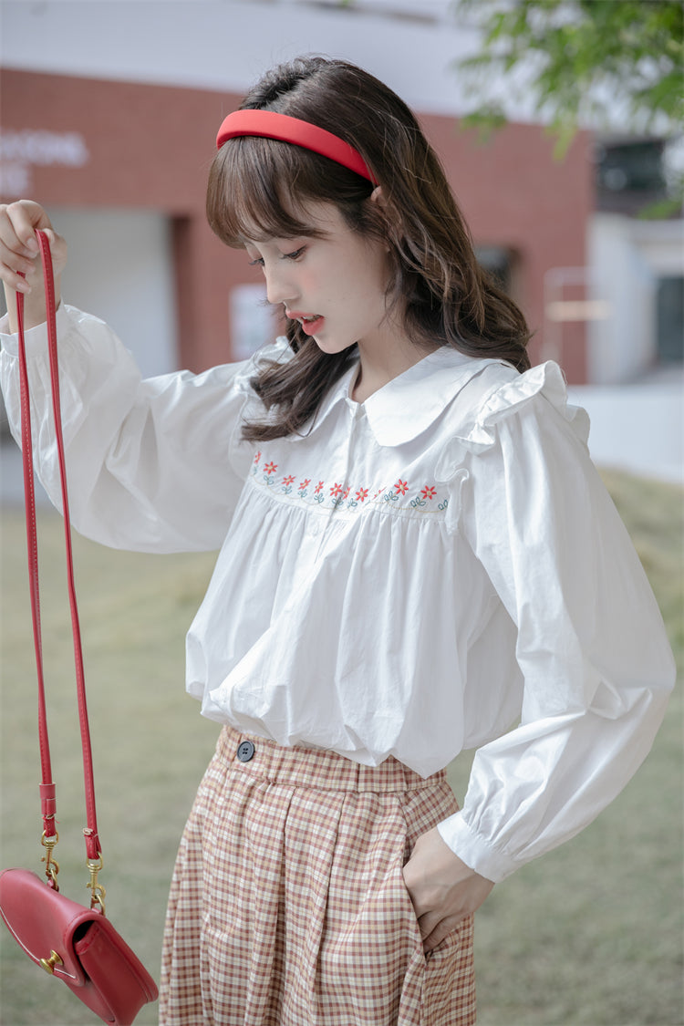 Daisy Chain Embroidered Button Up Shirt (White)