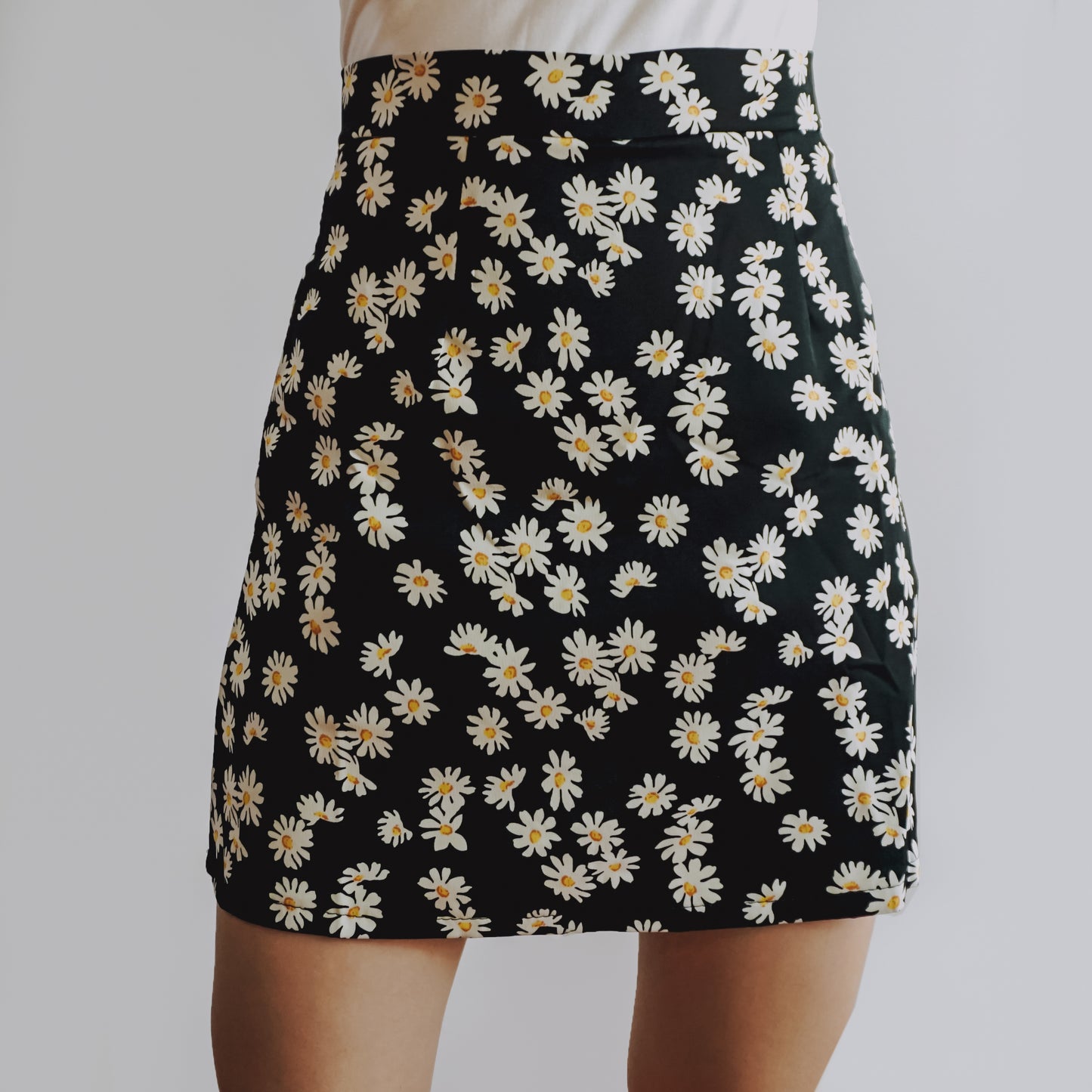 Daisy Mini Skirt (2 Colors)