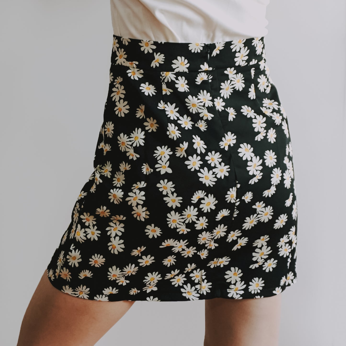 Daisy Mini Skirt (2 Colors)