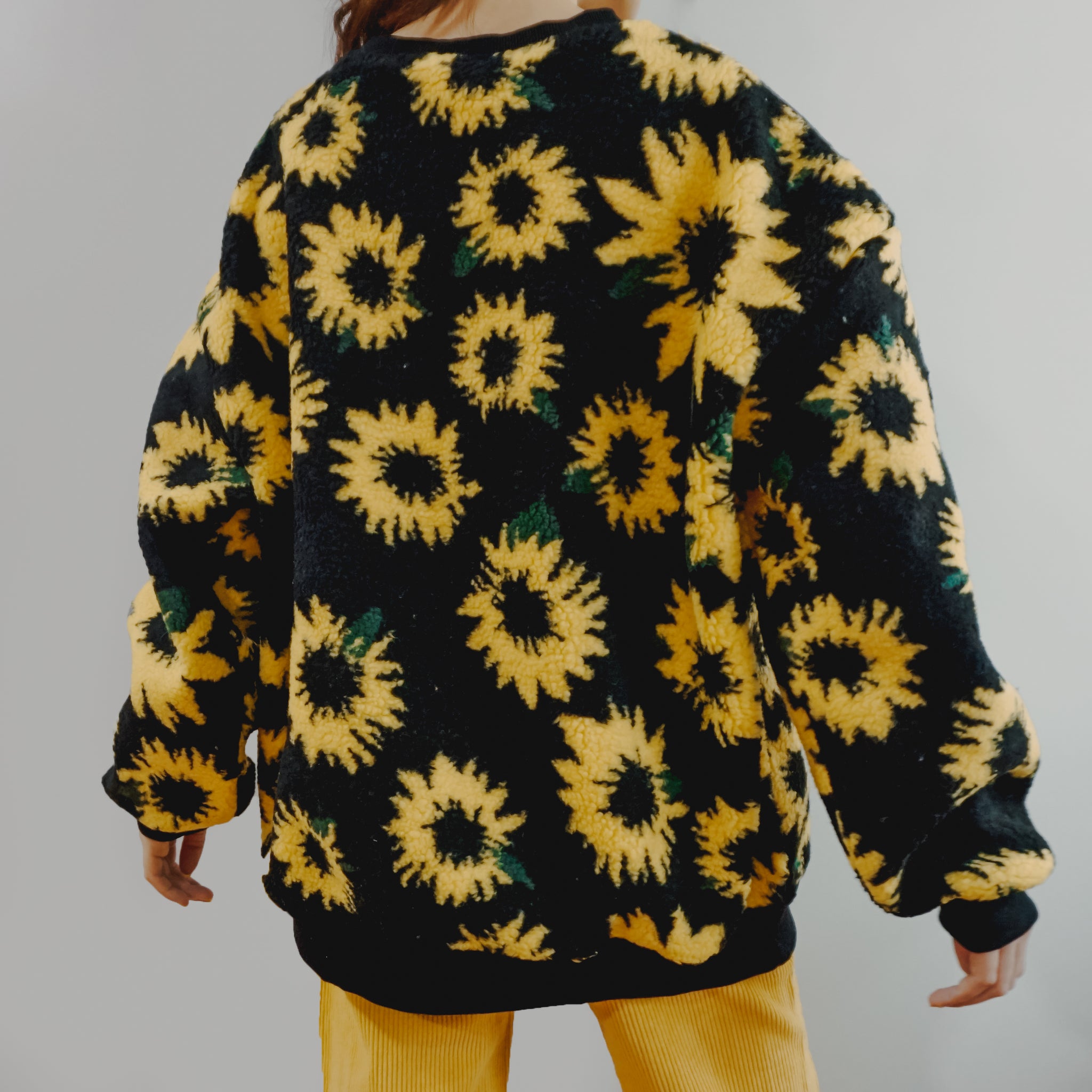 Sunflower Sweater (Black) – Megoosta Fashion